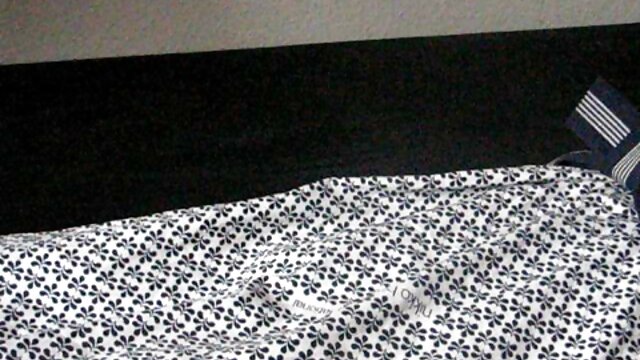 ಹೈ ಡೆಫಿನಿಷನ್ :  ಪೆಟೈಟ್ ಶೀಮಲ್ ಪಡೆಯುತ್ತದೆ ಹೀರುವಾಗ ಹಿಂದಿಯಲ್ಲಿ ಮಾದಕ ಚಿತ್ರ ಮತ್ತು ಬೇರ್ ಪ್ಯಾಕ್ ಮಾಡಲಾಗಿದೆ ವಯಸ್ಕರ ವಿಡಿಯೋ 